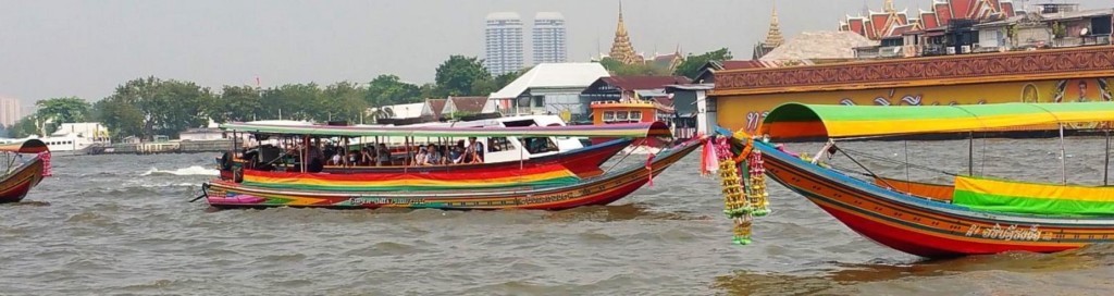 Chao Praya encombré de bateaux