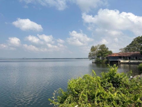 lac Sathutu Dupatha
