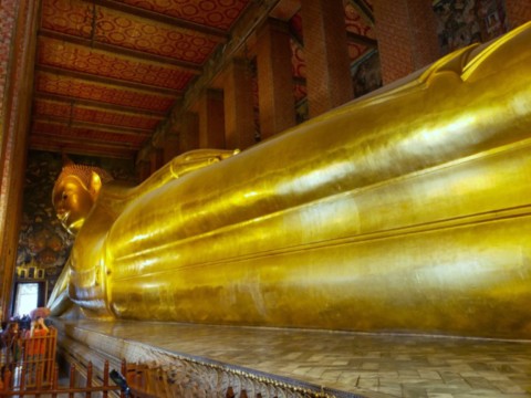 Le bouddha couché Le bouddha couché