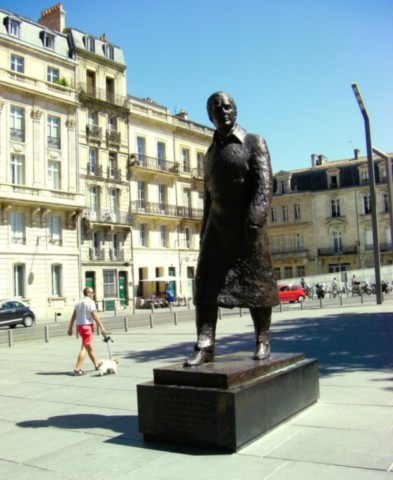 Stèle de Jacques Chaban Delmas