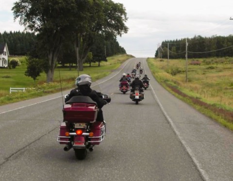 Groupe d'Harley dans le Maine