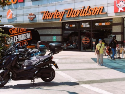 Harley Davidson West