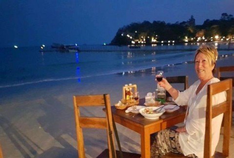 Repas en amoureux au bord de l'eau