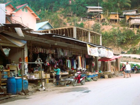 Oakbeng centre village
