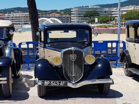 Voitures de collection peugeot 301