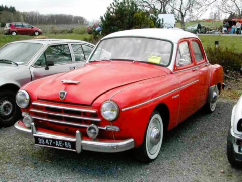 Voitures de collection peugeot fregate