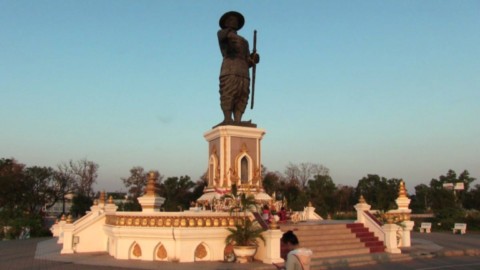 Statue du roi Anouvong
